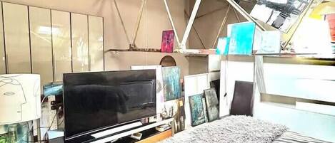 1 bedroom, iron/ironing board, WiFi, bed sheets