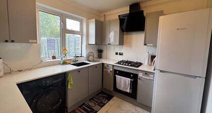 Daisy Haven in Southampton