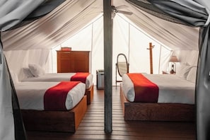 Desk, laptop workspace, free WiFi