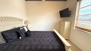 3 habitaciones, tabla de planchar con plancha y wifi gratis