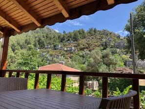 Outdoor dining - Spacious Stone Villa in the heart of Kayakoy, Overlooking the historic ruins. (Fethiye)