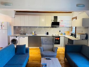 Fridge, microwave, oven, stovetop
