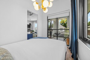 2 chambres, fer et planche à repasser, Wi-Fi, draps fournis