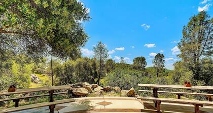 Emerald Ranch - Charming 4 bedroom house near Yosemite, Bass Lake