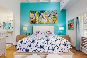 2 bedrooms, iron/ironing board, Internet, bed sheets - Spacious 2-bedroom condo with a lanai, on-site pool, WiFi & golf courses nearby (Princeville)