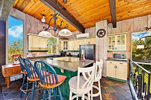Standard Chalet, 5 Bedrooms, Non Smoking, Mountain View | Private kitchen | Full-size fridge, microwave, oven, stovetop