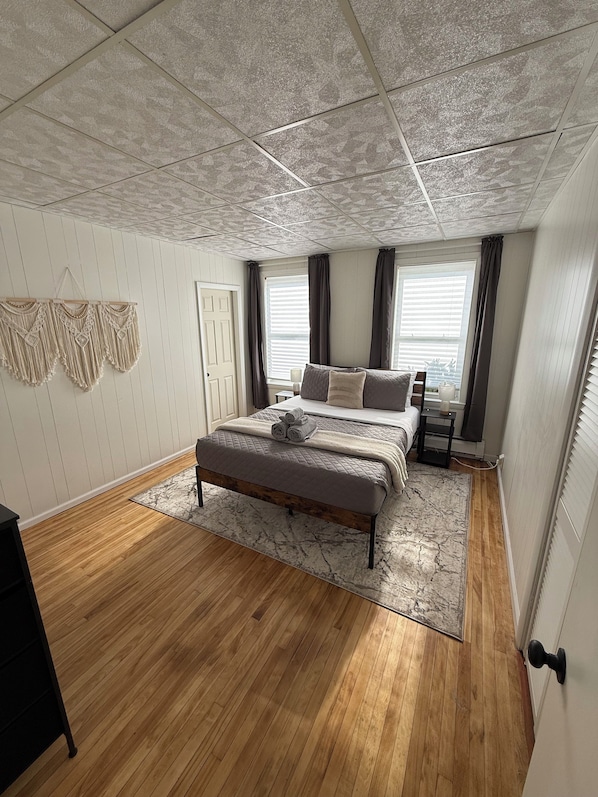 3 chambres, fer et planche à repasser, Wi-Fi, literie fournie