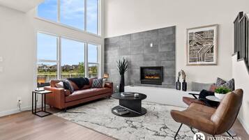 Smart TV, fireplace, offices