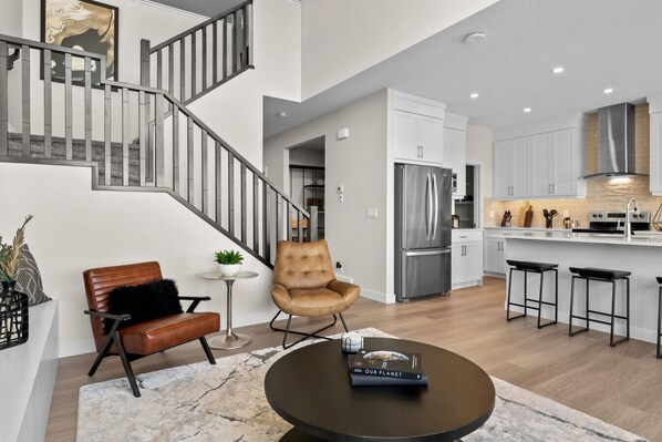 Interior - Stunning Executive Home » Central AC » King Bed (Airdrie)