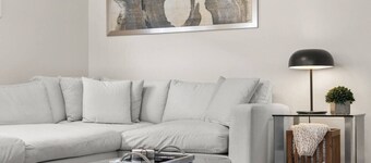 Stunning Executive Home » Central AC » King Bed