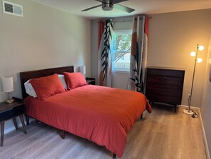 3 chambres, fer et planche à repasser, Wi-Fi, literie fournie