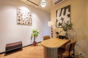 Deluxe Suite, City View | Private kitchen - Serenity Center Saigon (Ho Chi Minh)
