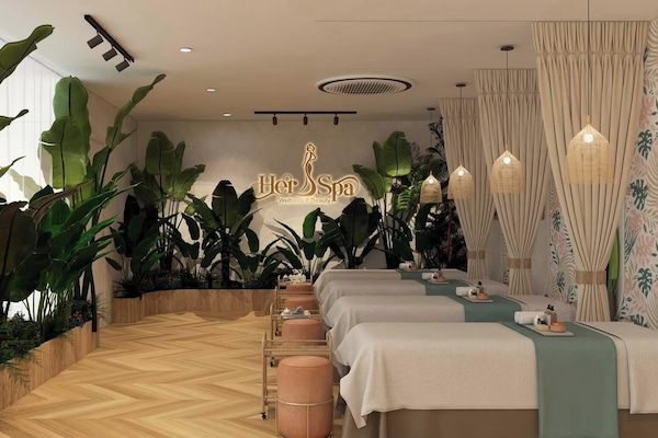 Hot stone massages, Thai massages, massages