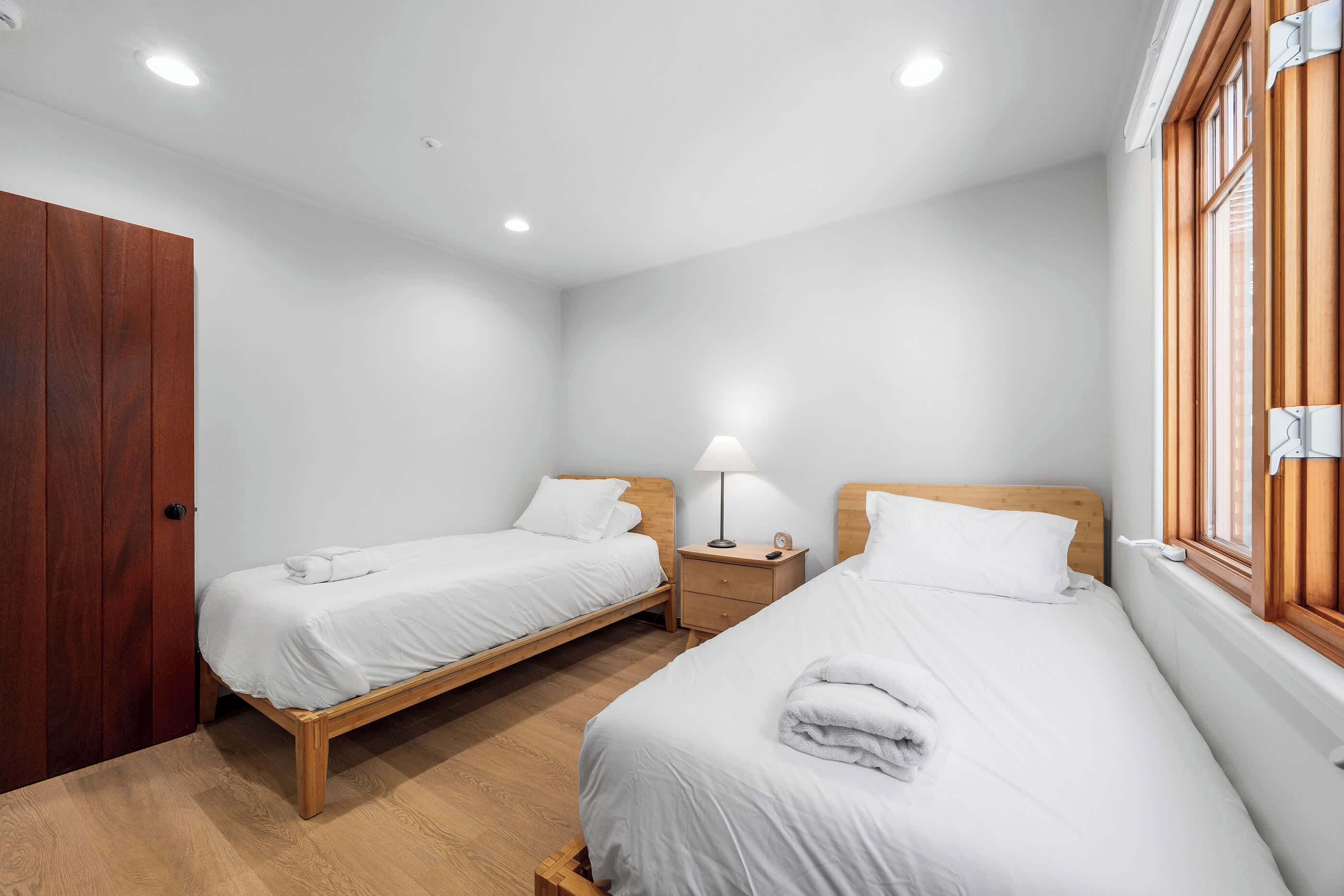 2 habitaciones, cuna de viaje, wifi y ropa de cama 