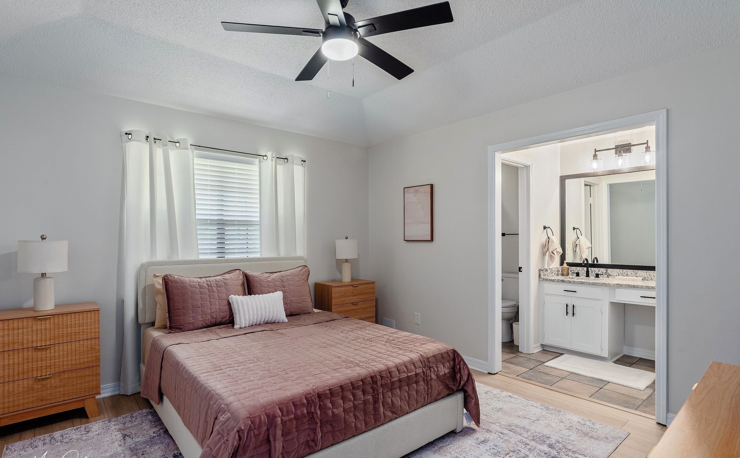 3 bedrooms, iron/ironing board, free WiFi, bed sheets