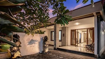 Vila, 1 kamar tidur, pemandangan kolam renang | Teras/patio