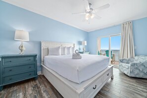 3 bedrooms, iron/ironing board, Internet, bed sheets - Seawind 1307 ~ In/Out/Kiddie Pools, Hot Tub + $400 in FREE Activities Daily ~ Zoo/Parasailing + More (Gulf Shores)