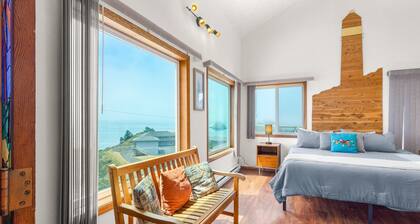 Spacious dog-friendly home with ocean views, sauna, wood stove & WIFI