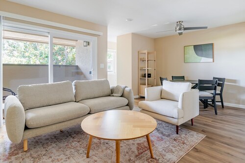 Blueground | Pruneyard / Dry Creek, pool, nr Park