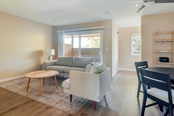 Télévision, chaîne hi-fi