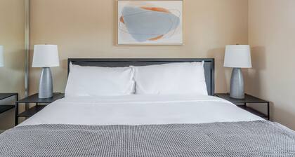 Blueground | Pruneyard / Dry Creek, pool, nr Park