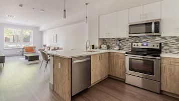 Fridge, microwave, oven, dishwasher