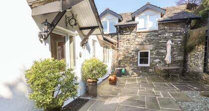 Courtyard Cottage