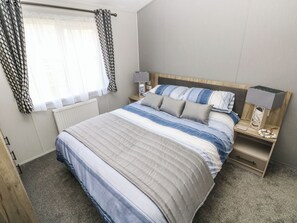 3 bedrooms, individually decorated, individually furnished, free WiFi