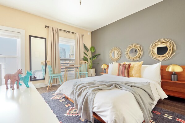 1 bedroom, individually decorated, individually furnished