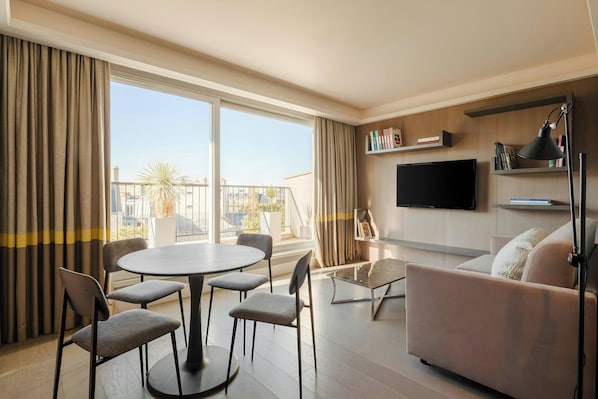 Flat-screen TV - Sonder L'edmond Parc Monceau (Paris)