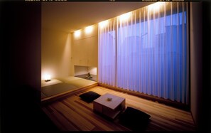 Basic Twin Room | Free WiFi
