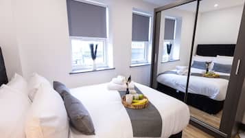 1 bedroom, iron/ironing board, travel cot, free WiFi