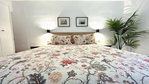 1 makuuhuone, silitysrauta/-lauta, internet, vuodevaatteet