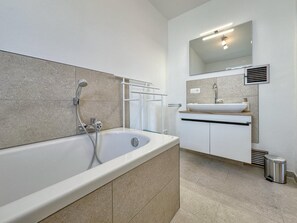 Shower - Modern Retreat in the Upper Palatinate (Stadlern)