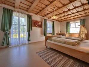 3 chambres, fer et planche à repasser, accès Internet