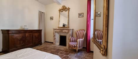 4 camere, accesso a Internet