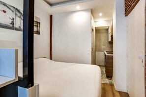 1 habitación, wifi y ropa de cama
