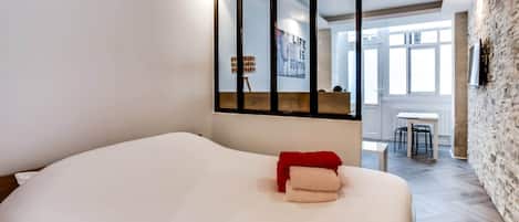 1 bedroom, WiFi, bed sheets