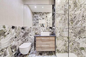 Shower, towels