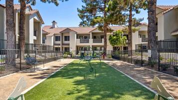 Enceinte de lâhĂ©bergement