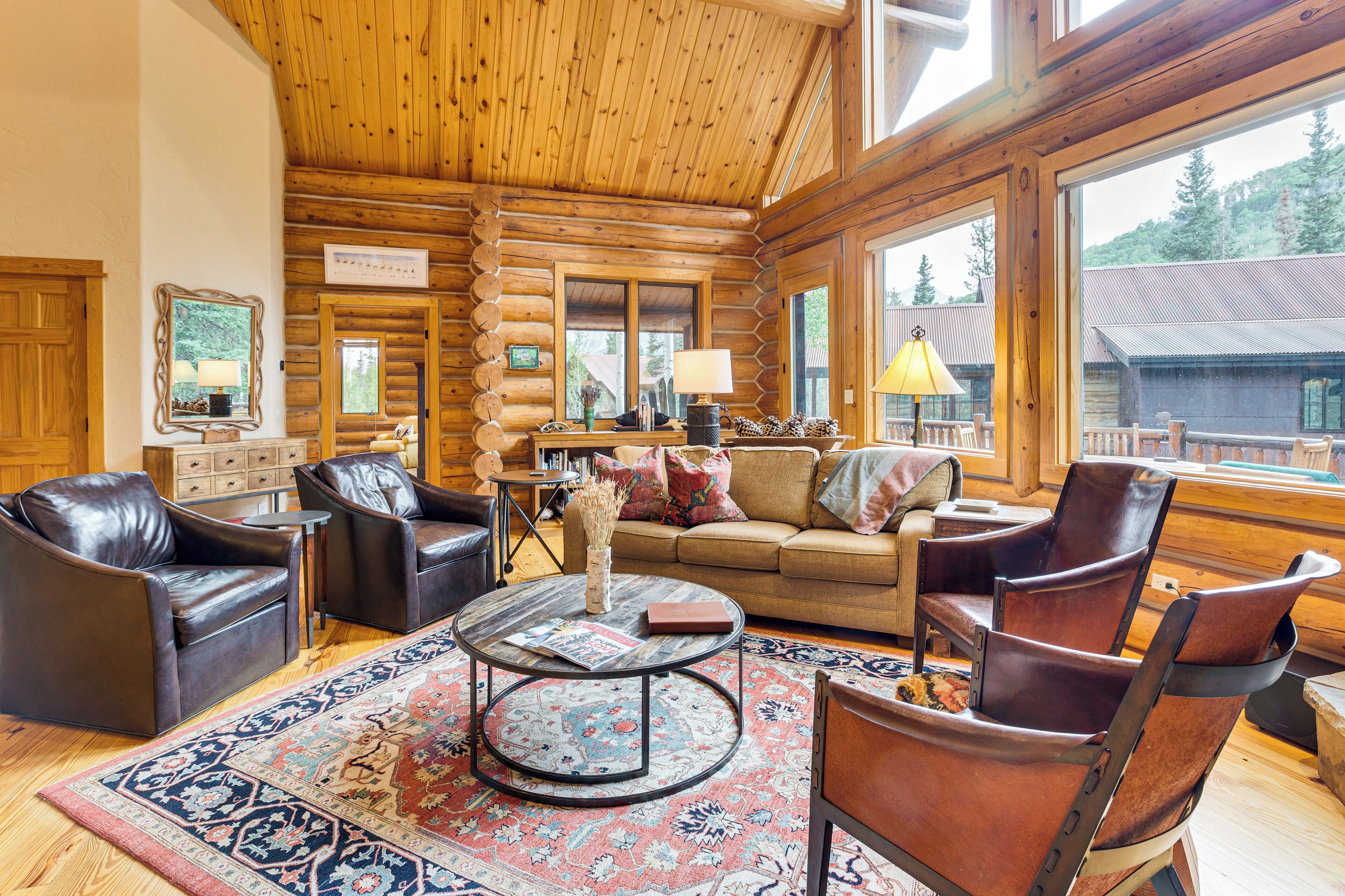 Stunning Views! Ski-in/out Mountain Village Cabin - Silverton, CO