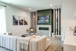 Rumah | 6 kamar tidur dan internet