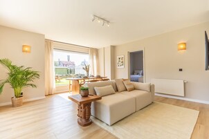 Apartment, Accessible | 2 bedrooms, desk, Internet