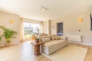 Apartment | 2 bedrooms, Internet