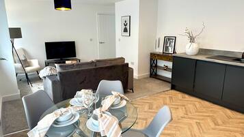 Apartment | 2 bedrooms, Internet