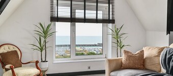 Host Stay The Cliff Greenhouse