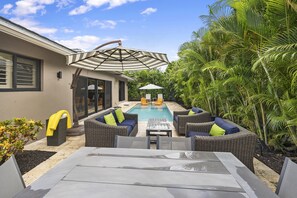 House, Accessible | 3 bedrooms - Relax in Luxury - 3 Bed 2 Bath Oasis With Pool (Oakland Park)