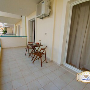 2 habitaciones y escritorio 