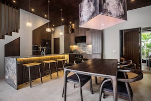 Villa | 3 bedrooms - Umayam Luxury Townhouse 7 by Alfred in Bali - New Modern Luxury 3BR w Pool Near Pererenan Beach (Canggu)
