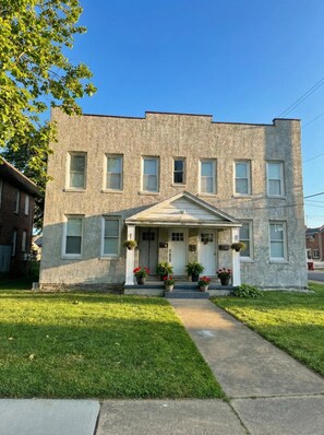 Apartment - Modern Cozy Walk up With King Bed (Wilmington)